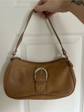 Chateau Tan Leather Shoulder Bag with Silver Buckle
